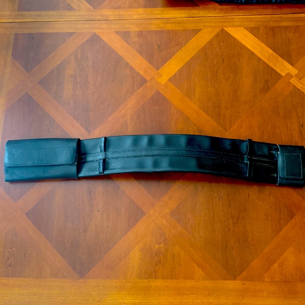 🐴Courbette leather  Dressage Short Girth 25 inch